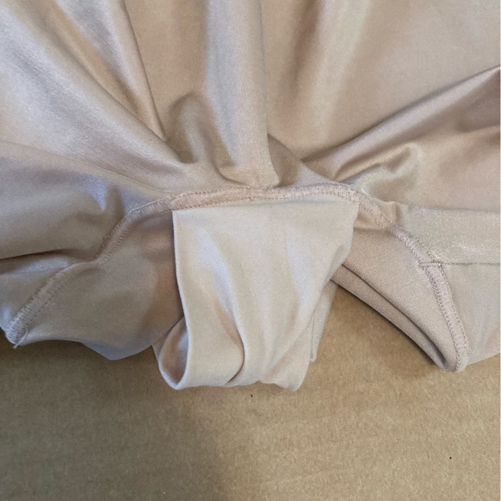 Spanx Suit Your Fancy Strapless Cupped Mid Thigh Bodysuit size S - Picture 11 of 16